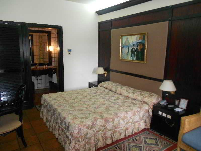 Thanh Thuy Hotel Dalat Bagian luar foto